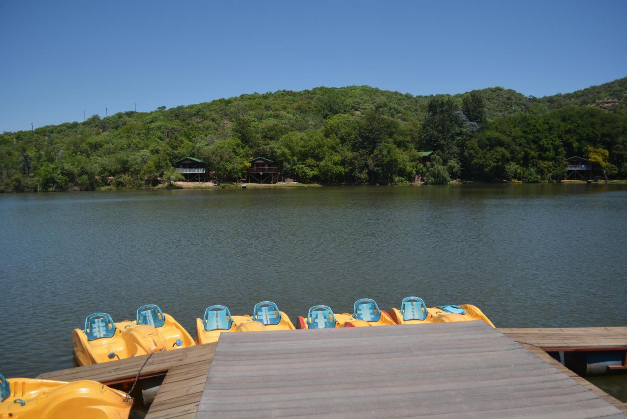 Готель Atkv Klein-Kariba Бела-Бела Екстер'єр фото